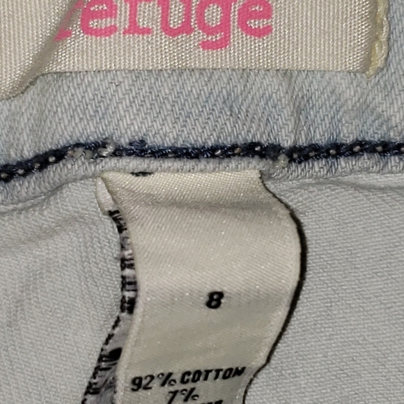 Refuge Denim Shorts, Size 8 - Picture 4 of 4